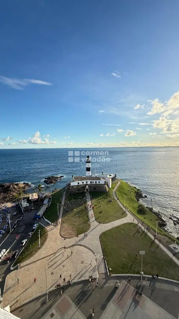 Vista do Farol da Barra a partir de um apartamento em Salvador